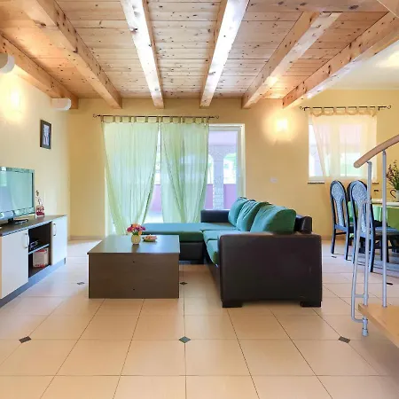 Ljiljana By Interhome Casa vacanze Rakalj